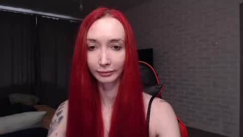 Snapshot of roxy_silver chatting on June 2026 09:01:01 AM Roxy online show from June 2026 09:01:01 AM