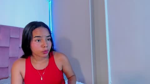 roxy_stone1 online show from March 2026 07:39:01 PM