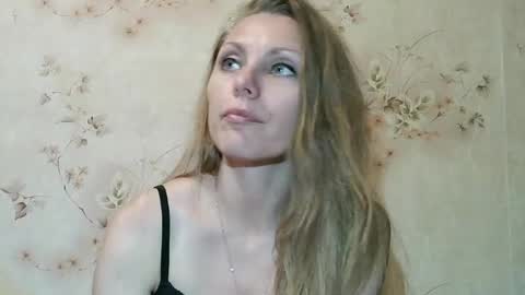 roxyfox18x01 online show from July 2026 07:49:02 PM