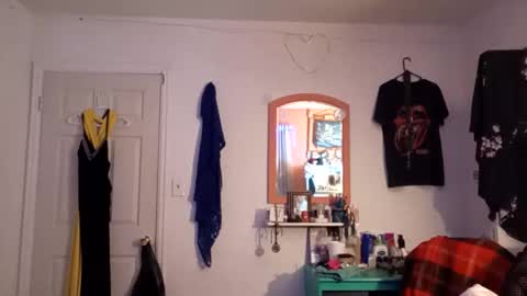 rraineonme online show from April 2026 03:53:01 AM