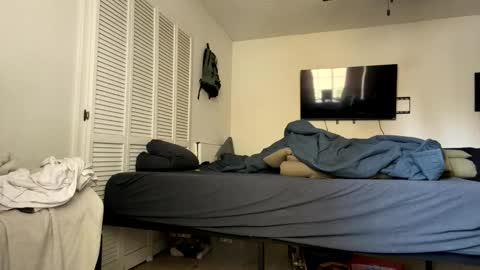 rubenzaragosa09 online show from April 2026 02:14:02 PM