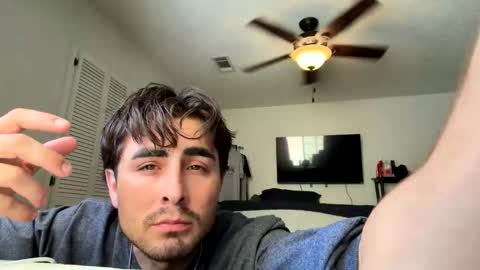 rubenzaragosa09 online show from April 2026 10:37:02 PM