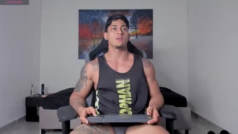 ryanwhite3 online show from April 2026 09:50:01 PM