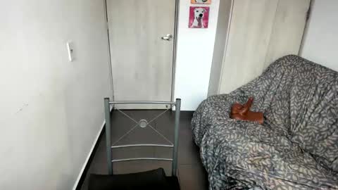 Sara online show from April 2026 09:49:02 PM