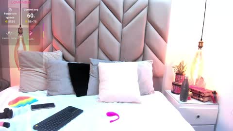 Sabrina Vantress online show from April 2026 06:27:01 AM