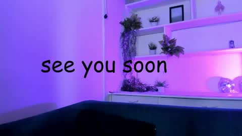 Snapshot of saelivrae chatting on June 2026 11:37:02 AM Cami online show from June 2026 11:37:02 AM