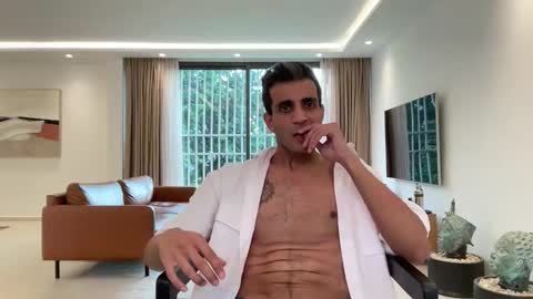 safari90 online show from December 2025 05:18:02 PM