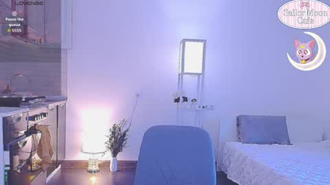 Sofia online show from April 2026 05:19:02 AM