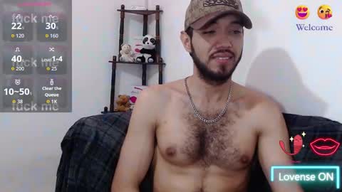 Saint Castle online show from September 2025 12:32:01 PM