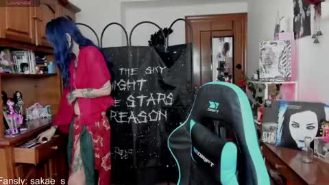    online show from April 2026 07:14:01 AM