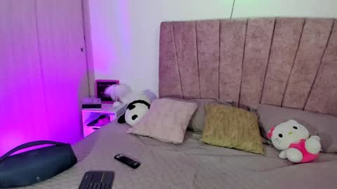 SAKURAARIH1 online show from May 2026 07:42:02 PM