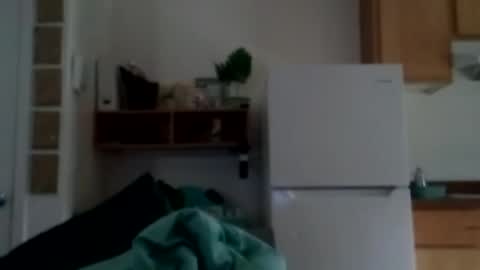 salis1981 online show from October 2025 06:02:01 PM