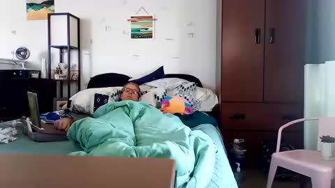 salis1981 online show from November 2025 06:40:02 PM