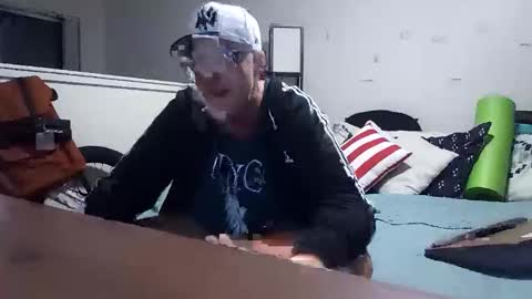 salis1981 online show from December 2025 01:14:01 AM