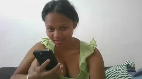 Snapshot of sallywett chatting on May 2026 09:15:02 AM SallyWett online show from May 2026 09:15:02 AM