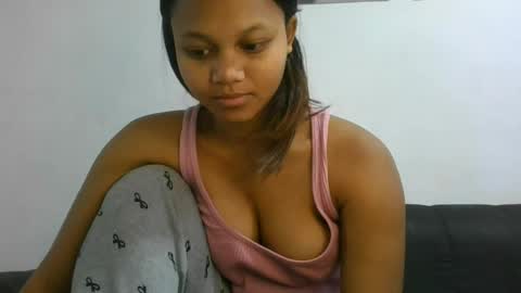 Snapshot of sallywett chatting on July 2026 09:35:02 AM SallyWett online show from July 2026 09:35:02 AM