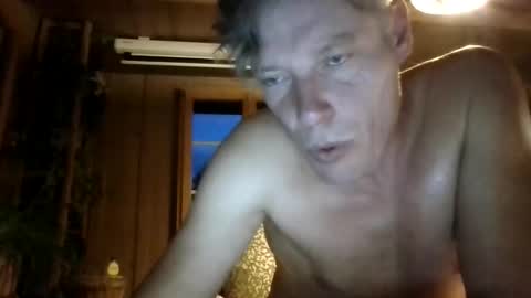 salsapaulus online show from April 2026 06:52:01 PM