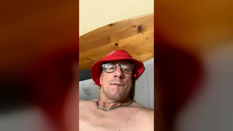saltydoggy6969 online show from June 2026 05:01:02 AM