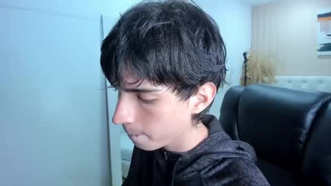 salvatore  online show from April 2026 11:29:02 PM