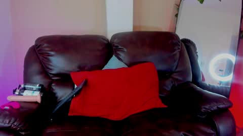 Snapshot of salvattore_muller chatting on May 2026 11:00:01 PM Salvatore online show from May 2026 11:00:01 PM