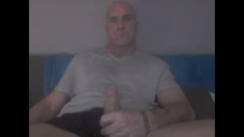 Sam online show from December 2025 10:32:02 AM