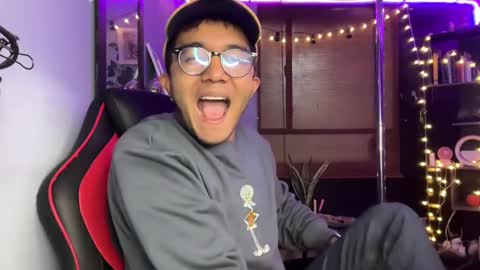 SAMUEL THOMPSON online show from December 2024 04:46:02 PM