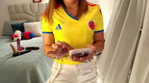 Samanta Stone online show from July 2026 07:18:02 PM