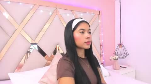 Snapshot of samantaa_shy chatting on June 2026 03:41:02 AM sam online show from June 2026 03:41:02 AM