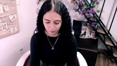 Snapshot of samantha2girl chatting on June 2026 05:37:01 PM samantha online show from June 2026 05:37:01 PM