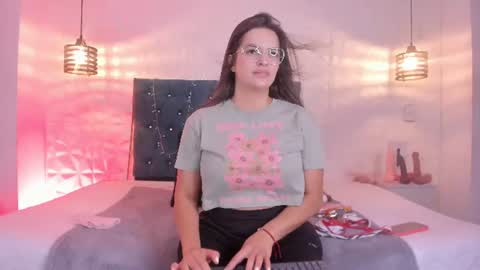 samantha_foxyy online show from June 2026 11:21:02 AM