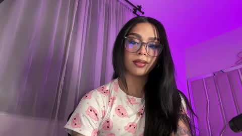Samantha Bernardo online show from April 2026 05:18:02 AM