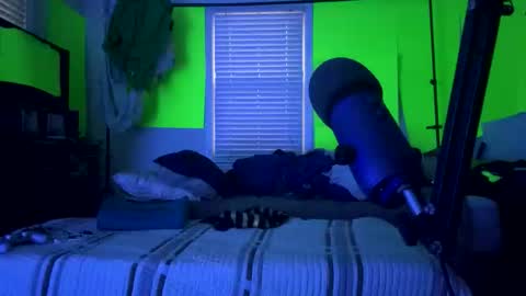 OmniNegate online show from December 2025 09:55:02 PM