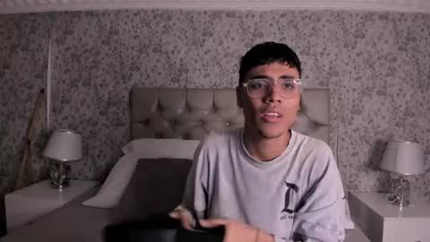 Samfrrost online show from June 2026 12:33:01 PM