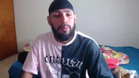 samir_music_ online show from December 2025 11:56:02 PM