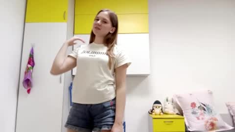 Snapshot of samirasosinski chatting on March 2026 02:28:01 PM samirasosinski online show from March 2026 02:28:01 PM