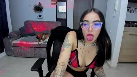 Snapshot of samismith77 chatting on February 2026 12:04:02 AM SARA online show from February 2026 12:04:02 AM