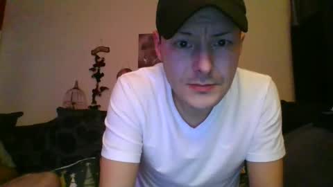 sexy lad looking for fun online show from January 2025 06:16:02 PM