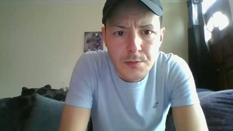sexy lad looking for fun online show from February 2025 03:08:01 PM