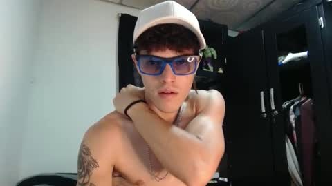 Snapshot of sammytop22 chatting on October 2025 07:59:01 PM sammy model independiente online show from October 2025 07:59:01 PM