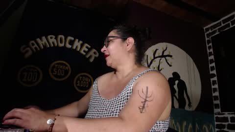 adriana online show from April 2026 03:59:01 PM