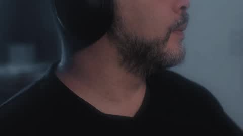 Sanders online show from April 2026 05:03:01 AM