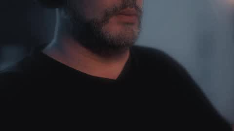 Sanders online show from April 2026 01:08:01 AM