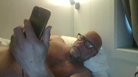sandnesrune523 online show from May 2026 06:48:02 PM