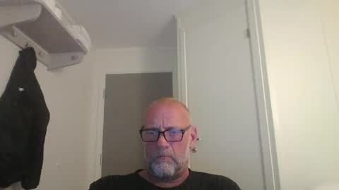 sandnesrune523 online show from May 2026 05:41:01 PM