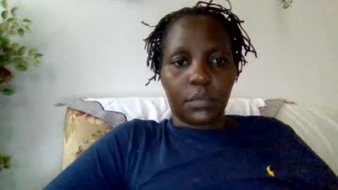 Snapshot of sandra_milly chatting on June 2026 05:23:01 AM sandra online show from June 2026 05:23:01 AM