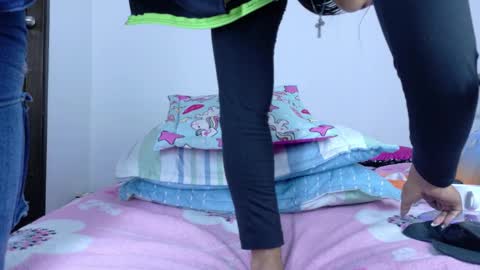 sandy online show from March 2026 09:32:02 PM