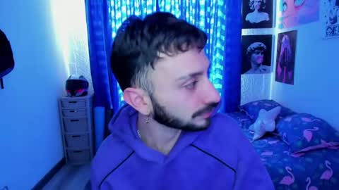 Santi online show from April 2026 07:15:02 PM