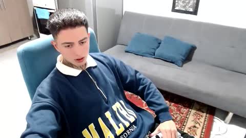 Snapshot of santi_ss chatting on January 2026 01:31:01 AM santi_ss online show from January 2026 01:31:01 AM