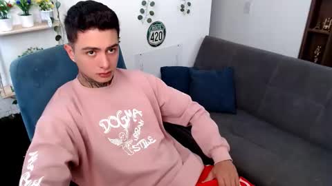 Snapshot of santi_ss chatting on March 2026 03:18:01 PM santi_ss online show from March 2026 03:18:01 PM