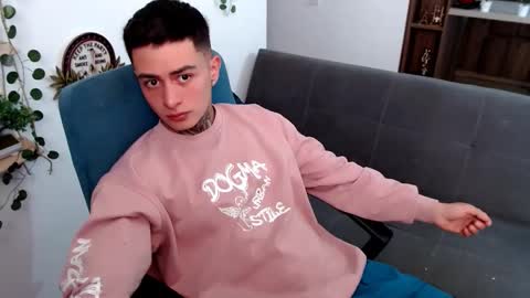 Snapshot of santi_ss chatting on March 2026 03:04:01 PM santi_ss online show from March 2026 03:04:01 PM